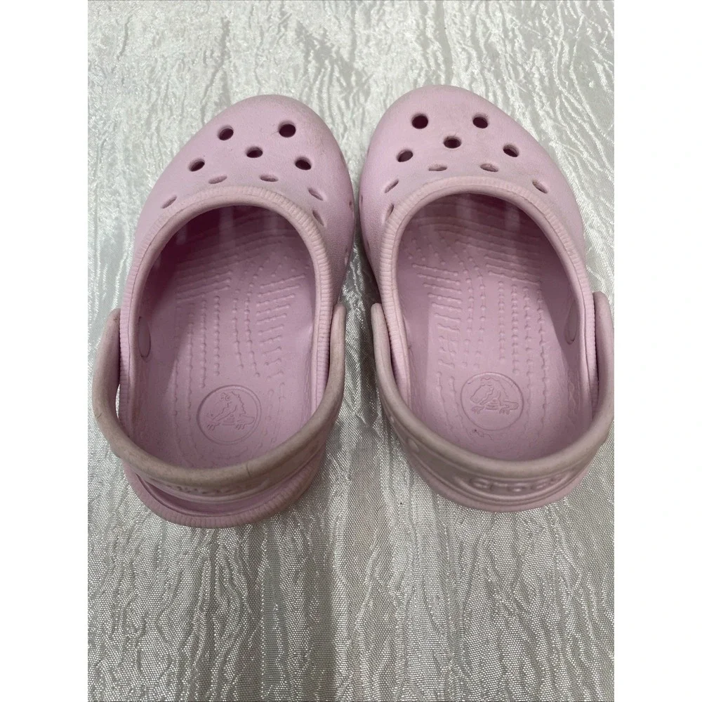 Crocs Baby Girl's Pink Colored Rubber Warm Weather Clogs Child  Toddler Size 4/5